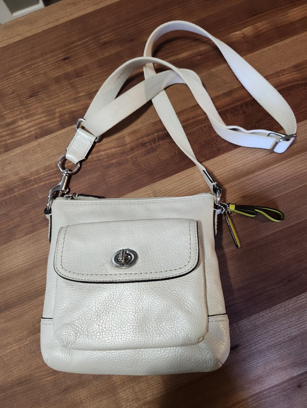 Vtg Coach Park Pearl White Leather Swingback Shoulder/crossbody Bag.
